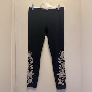 Johnny we embroidered leggings